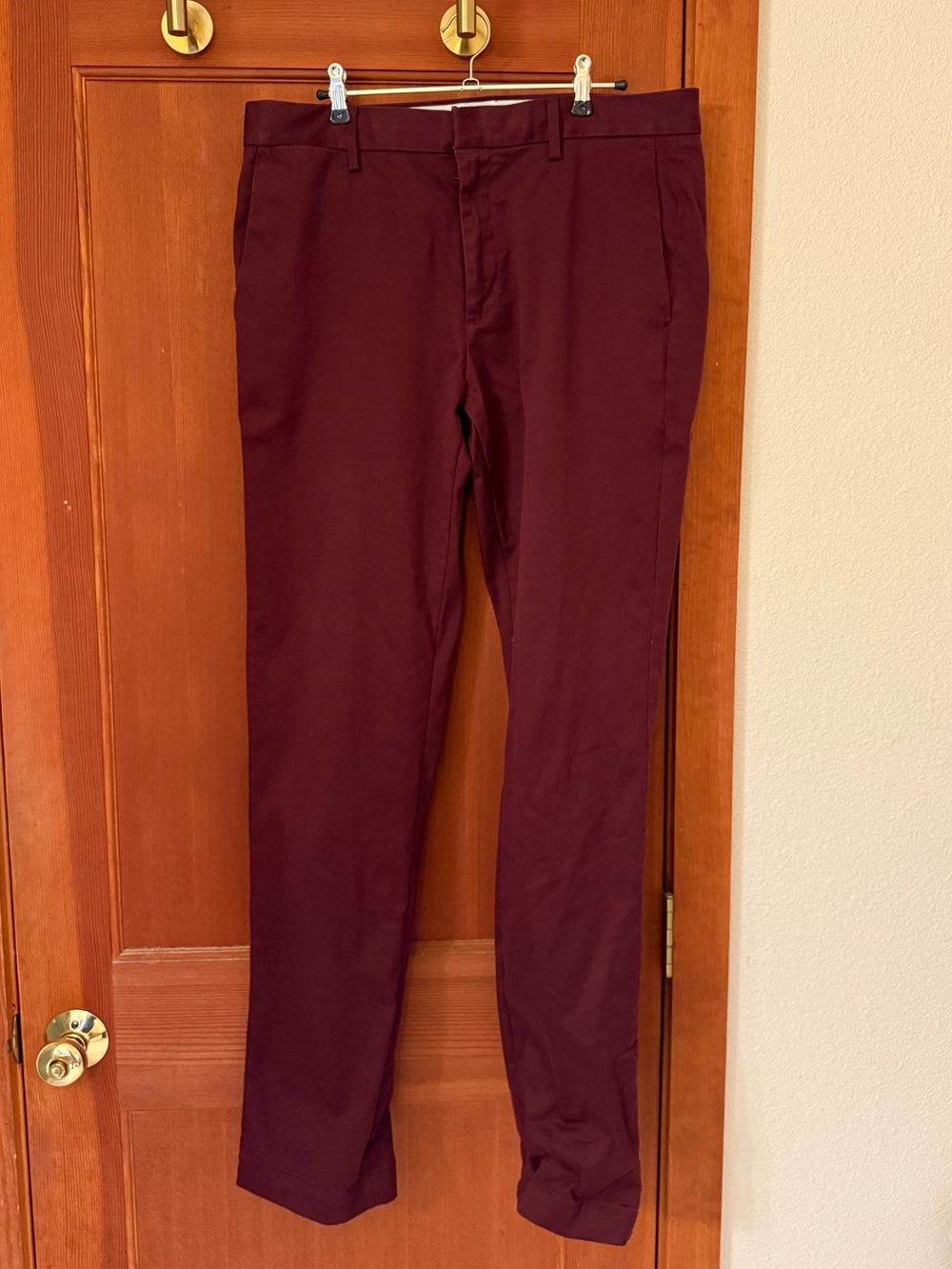 Banana Republic Aiden Slim Rapid Movement Chino - Burgundy - 34x36